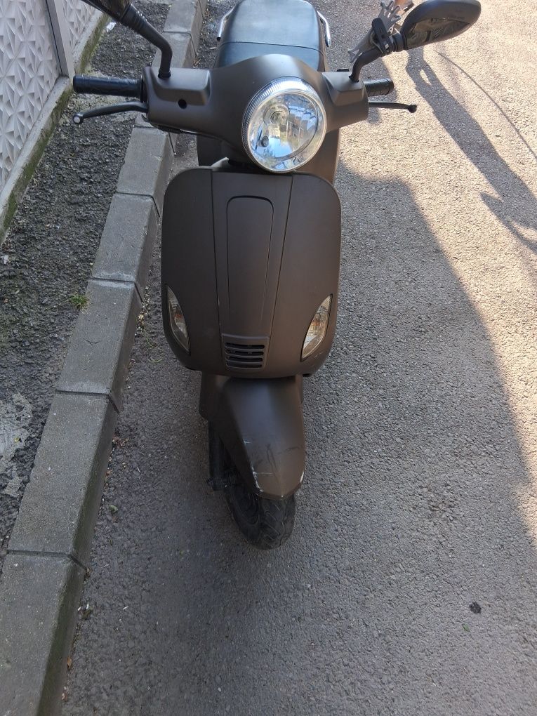 Scuter facă permis