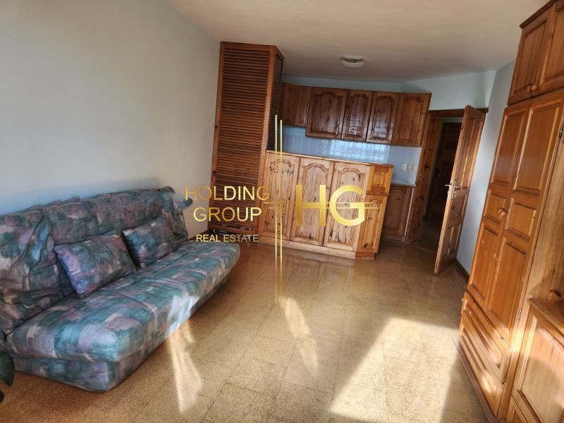 Продава се Тристаен апартамент в Варна, ХЕИ - 110 кв.м за 1682 €/кв.м - Снимка #2