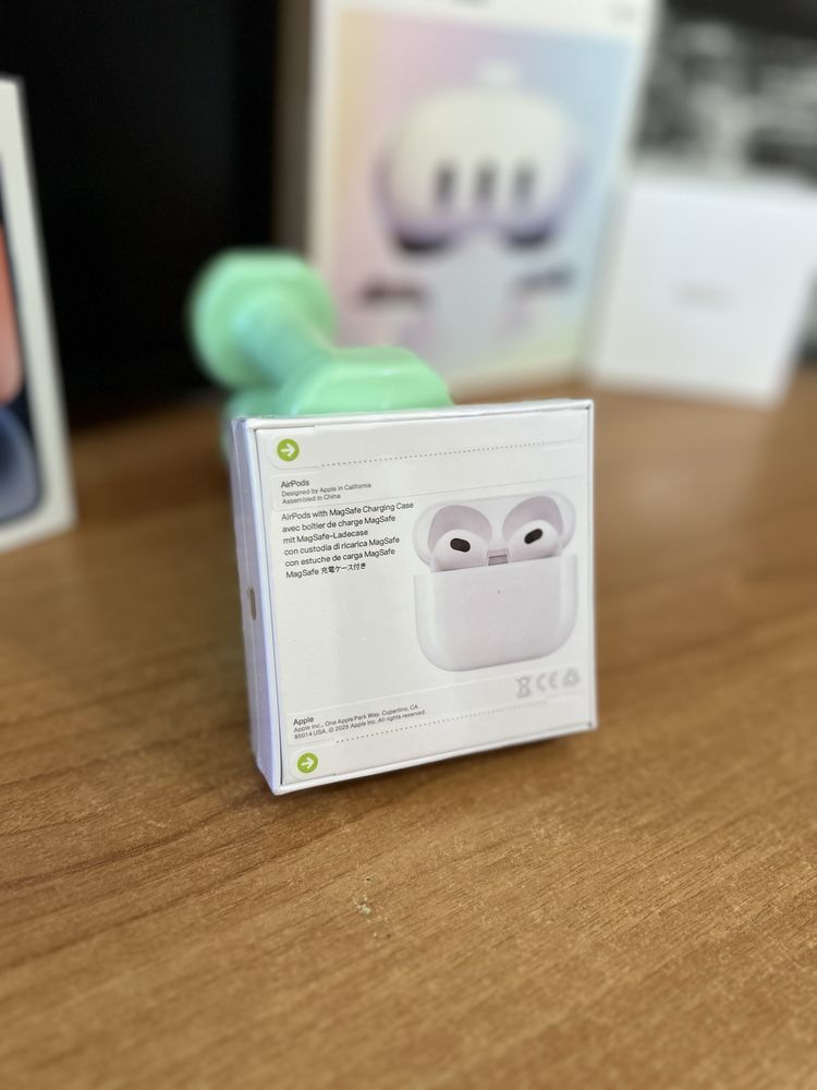 AirPods 3 sigilate originale (nu pro 2)