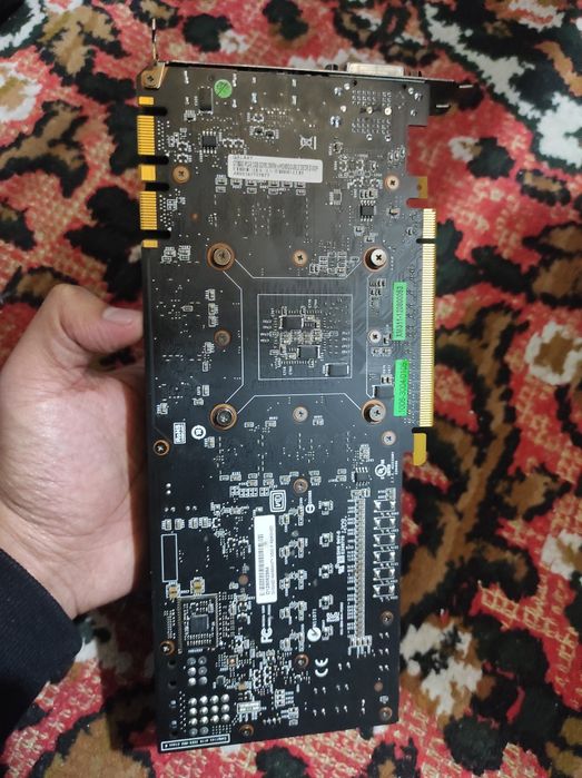 NVIDIA GeForce GTX 680  (2GB) Videokarta Srochna sotiladi