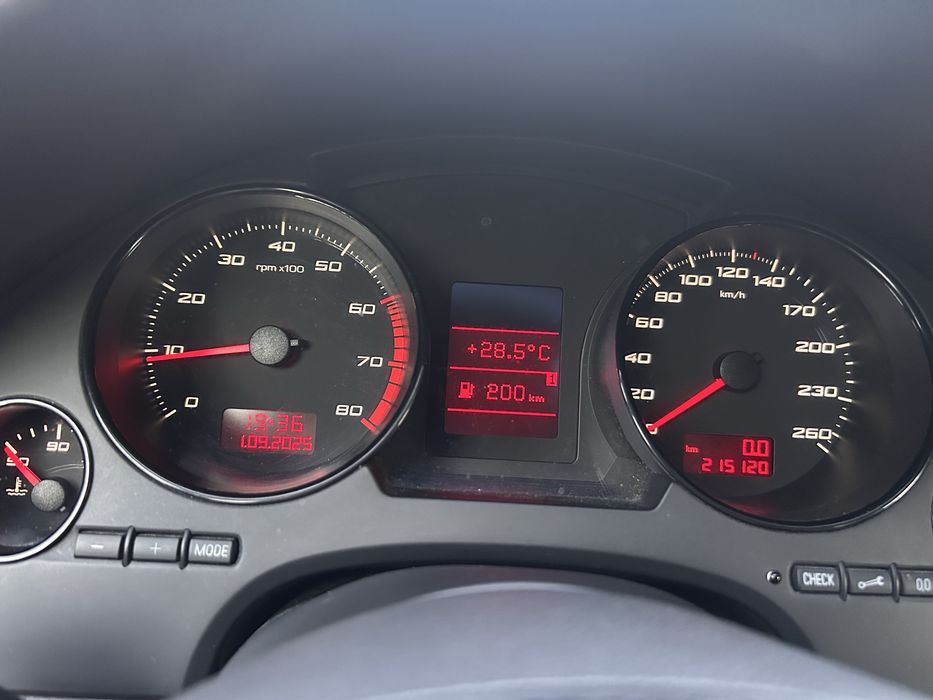 Audi A4 Seat Exeo 2010 1.6 L benzina 102 cp euro 5 impecabil vari +/-