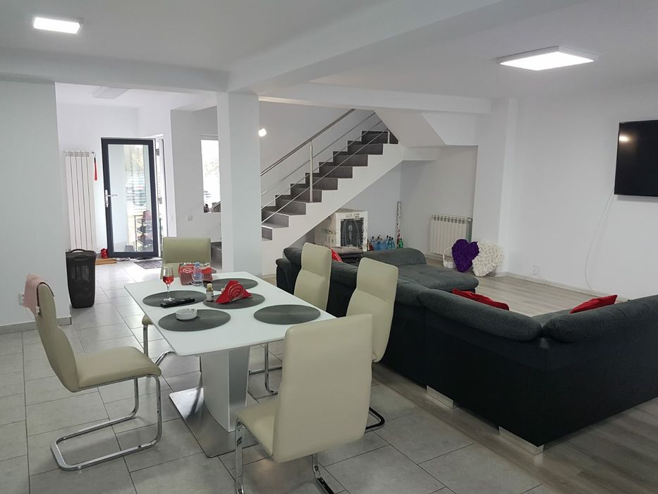 Vilă superbă pe teren 500 m în Rate - Dragomiresti-Deal Chiajna Tunari