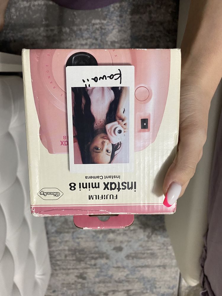 Продам Instax mini 8