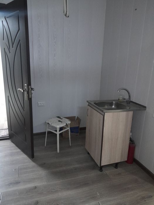 Аренда  нежилое помещение  2 комнаты  Сергели-8 а