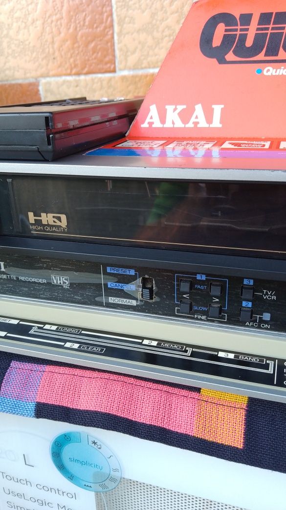 AKAI-VS-37EDG.Ново Мостра.