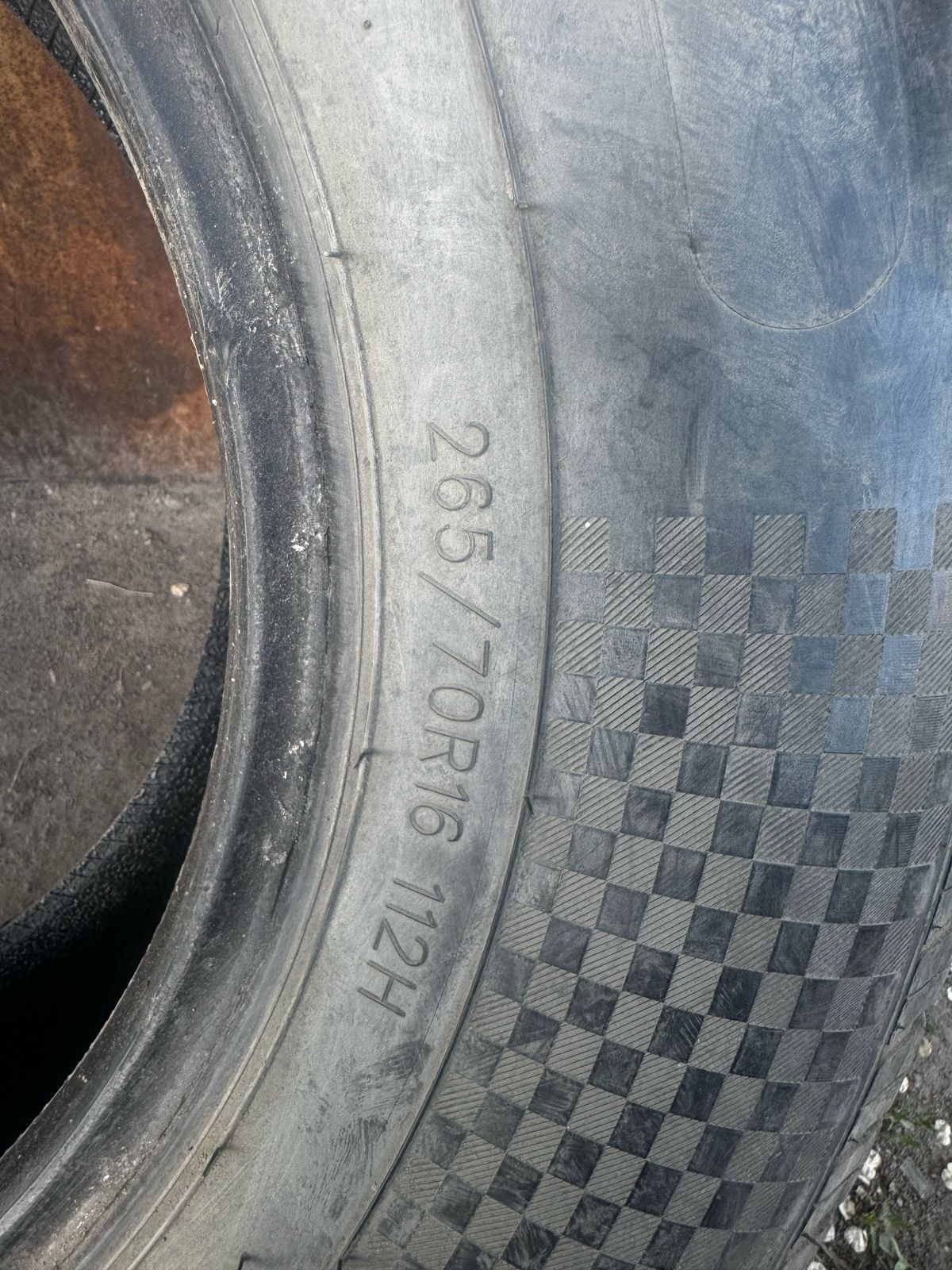 Продам резину R-16