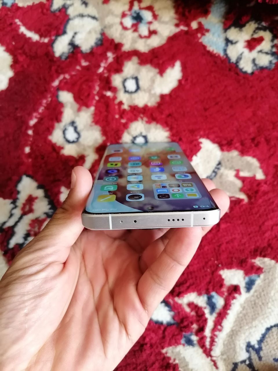 Xiaomi Mi 13 ultra sotiladi.