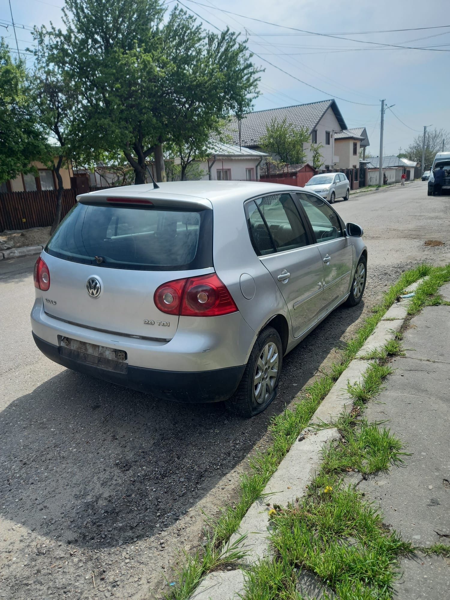 Dezmembrez Golf 5 2.0 tdi bkd