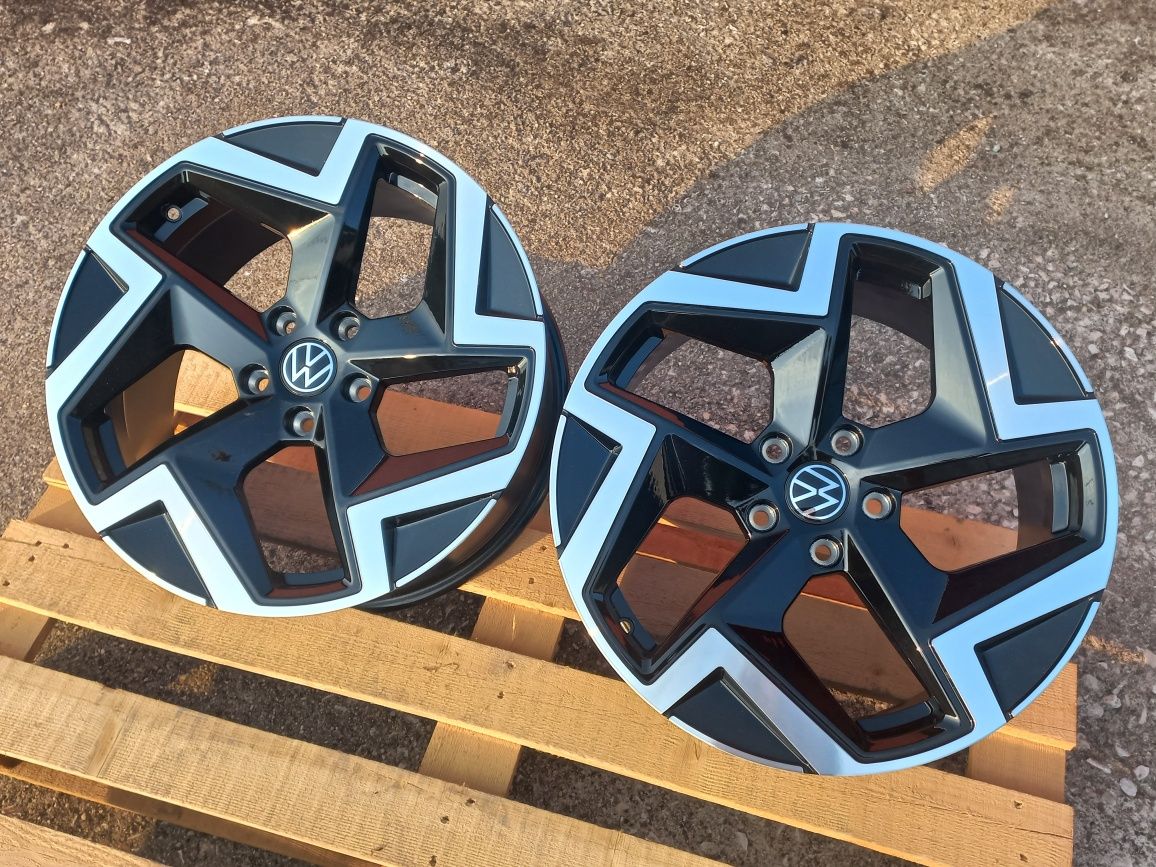 17 Vw Audi Seat Škoda 7.5j et40 Black Polish Чисто Нови.