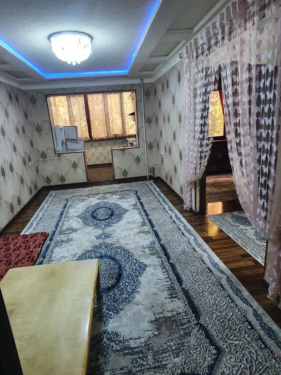 Samarqand Shahar Rudakiy kuchasida 2xonali kvartira ijaraga beriladi