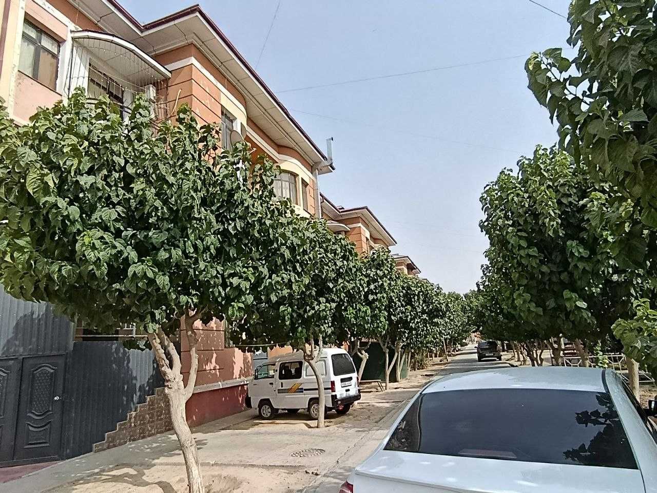 Продаётся квартира  3х комн., 3 этаже