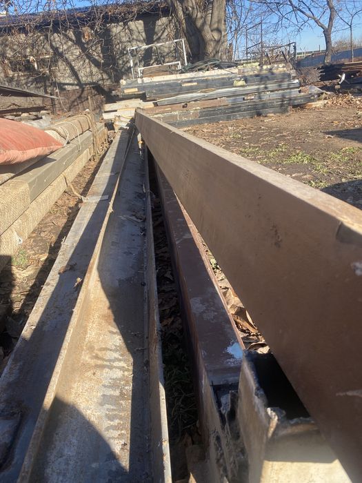 Продам швеллер размер 16