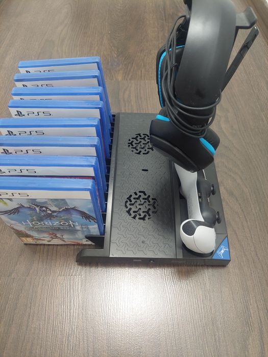Зарядно за контролери за PS4/PS5