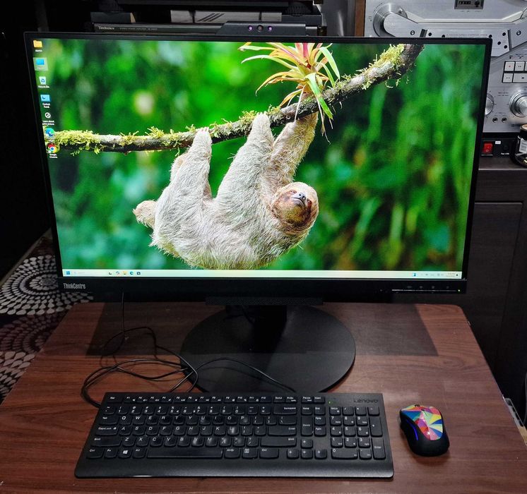 Computer All-in -One Lenovo Thinkcenter M720q cu monitor 27"