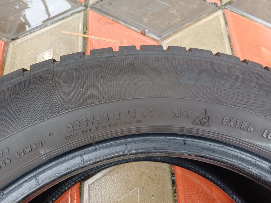 Vând 4 anvelope de iarna 225 55 r16 CONTINENTAL