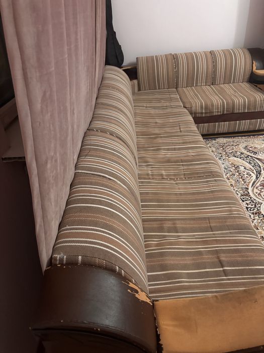 Диван угловой б/у