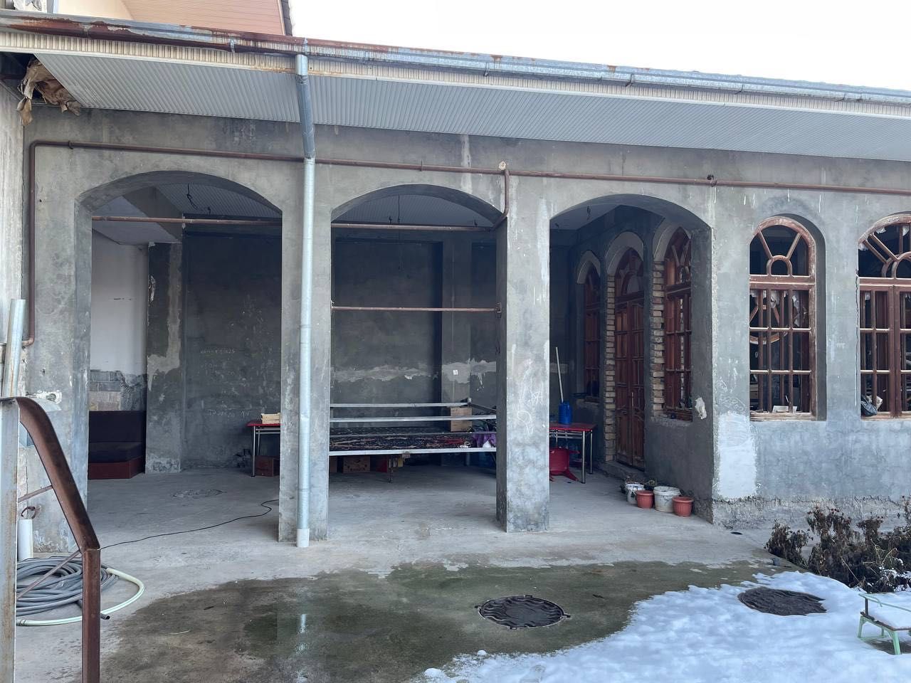 Продаю большой дом , 13 соток . Мирзо-Улугбекский район Дурмень. 3241