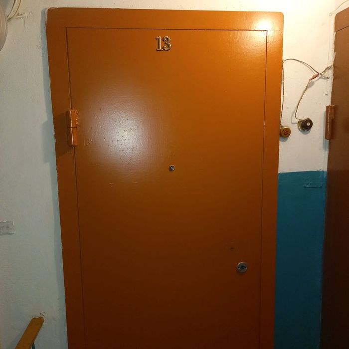 Дверь входная железная