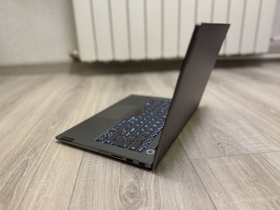 Laptop Ultrabook Lenovo ThinkBook i5 a 10-a Gen SSD 256 Windows 11 Pro