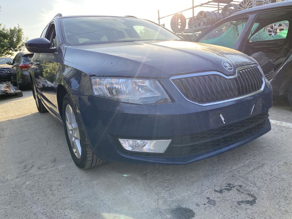 Aripă dreapta spate Skoda Octavia 3 Break