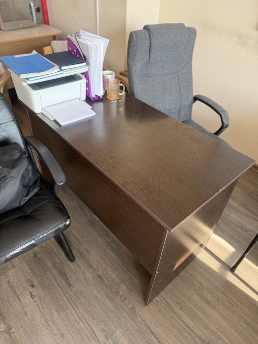 Продам столы в офис