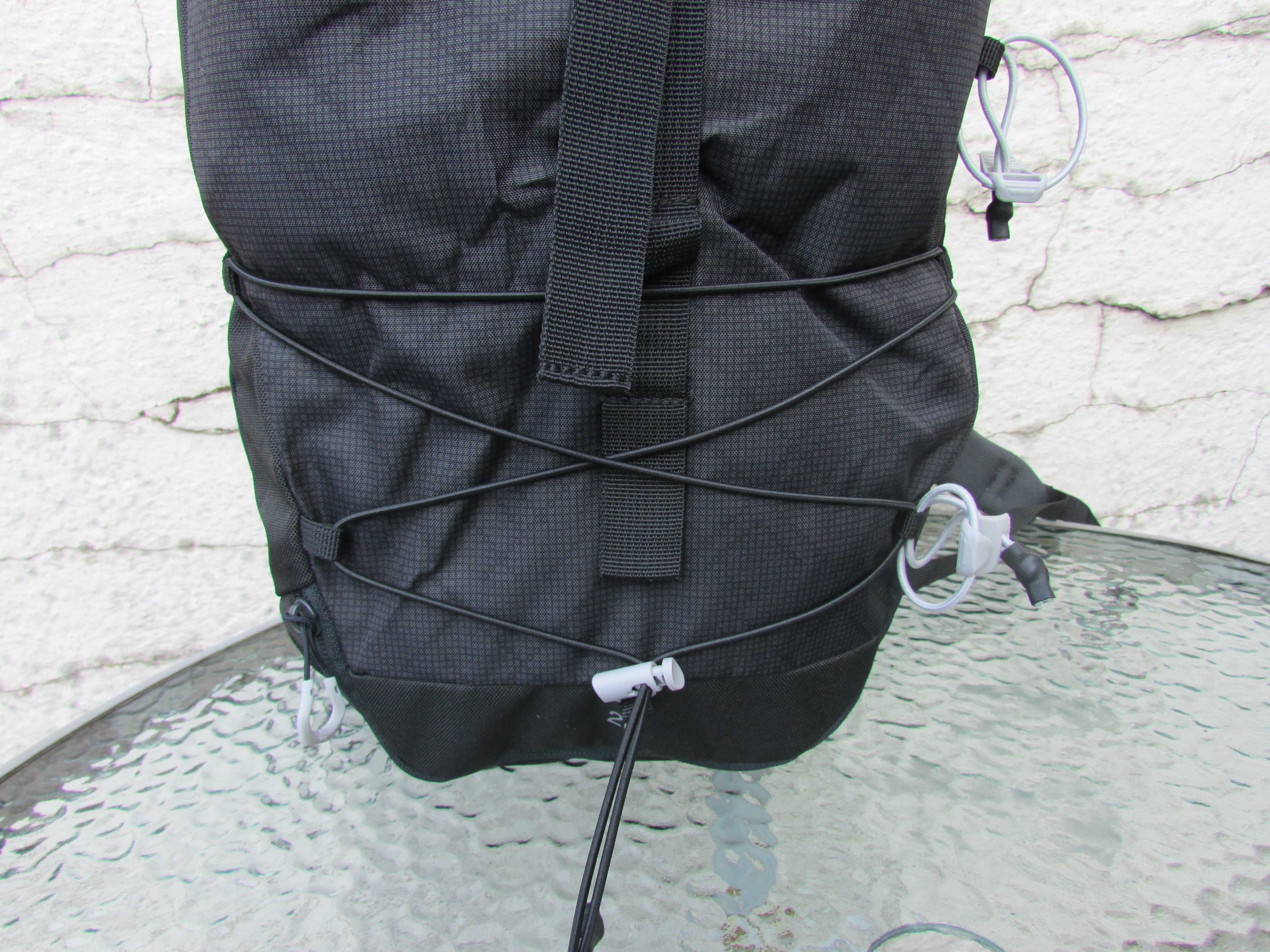 Туристическа раница Quechua Decathlon 20L