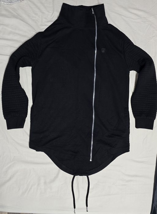 Hanorac asimetric marime XL