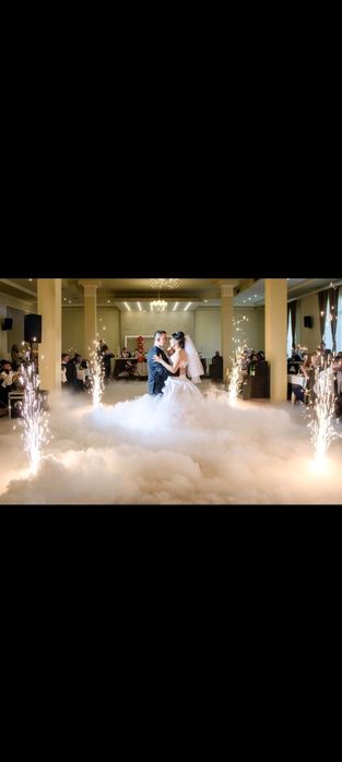 Gheata carbonica,artificii vulcan si confetti