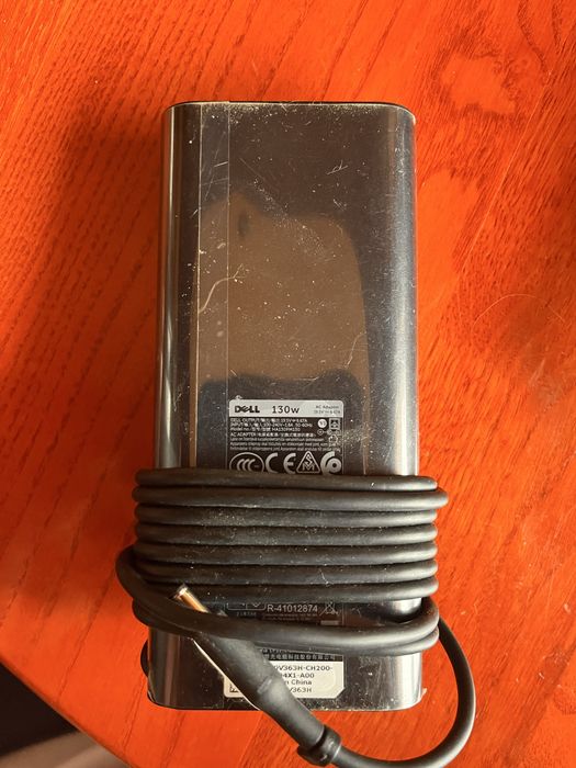 Зарядни Dell 130w нови - само разопаковани