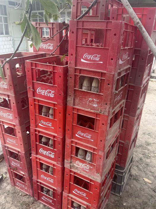 Cola yashik sotiladi