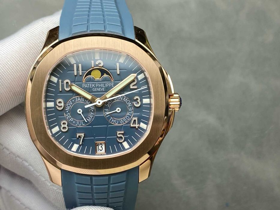 patek philippe Aquanaut Chrono златисто/синьо