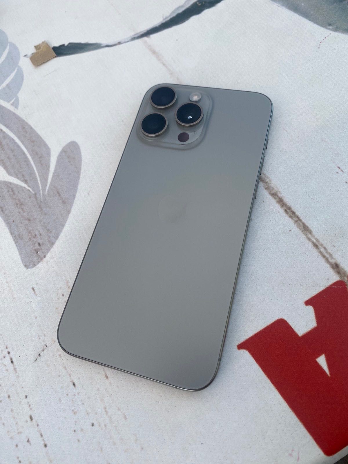 IPHONE 15 pro max 256GB