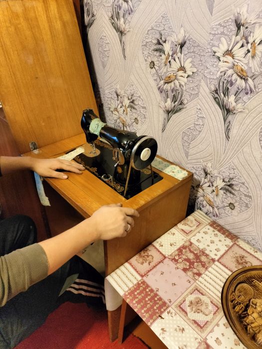 Продам Швейную  машинку