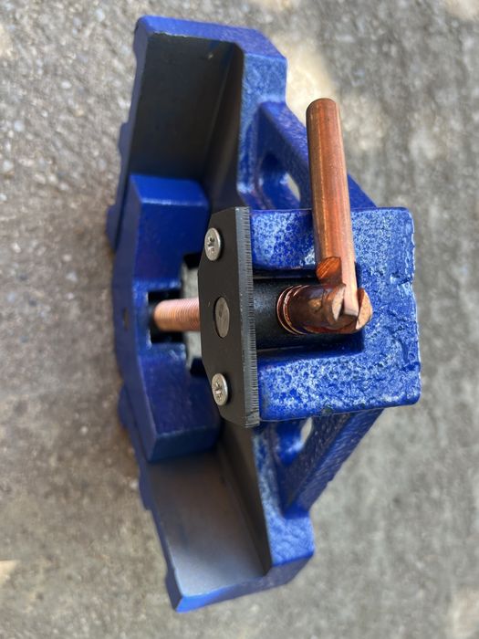 Menghina unghiulara de colt 90 grade