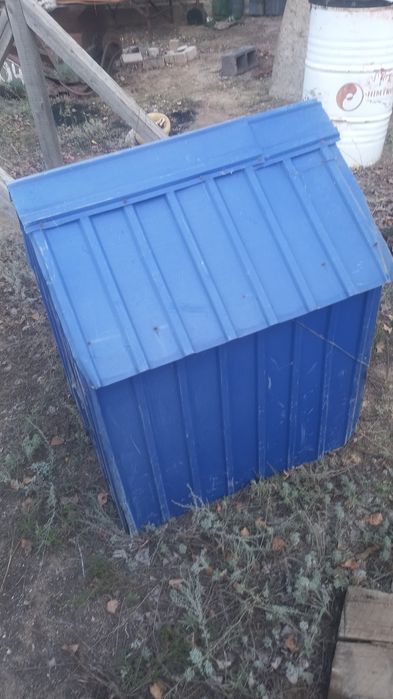 Будка для домашнего питомца.