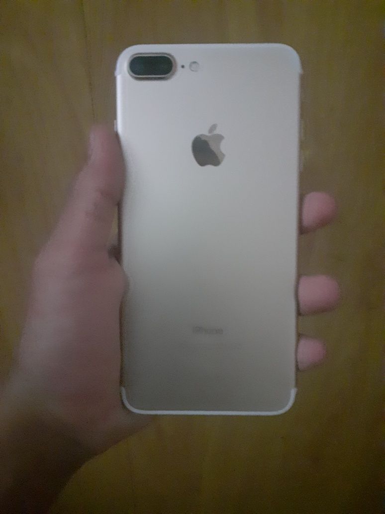 Iphone 7plus xotira 32 yomkis 75