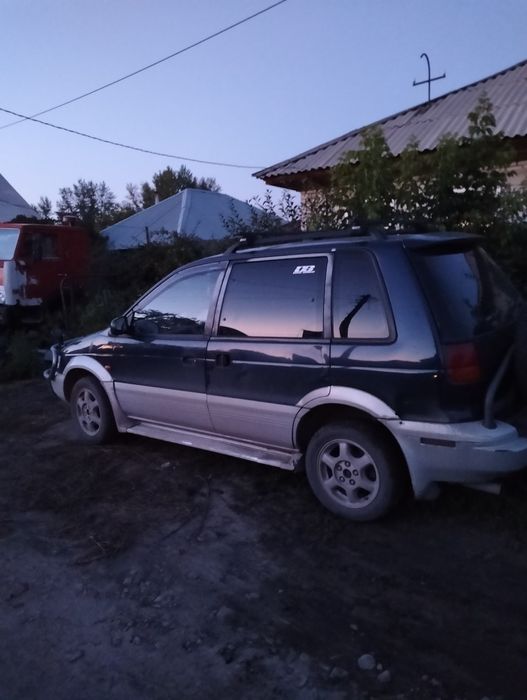 Продам машину  RVR