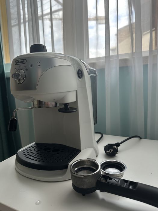 Кафе машина Delonghi