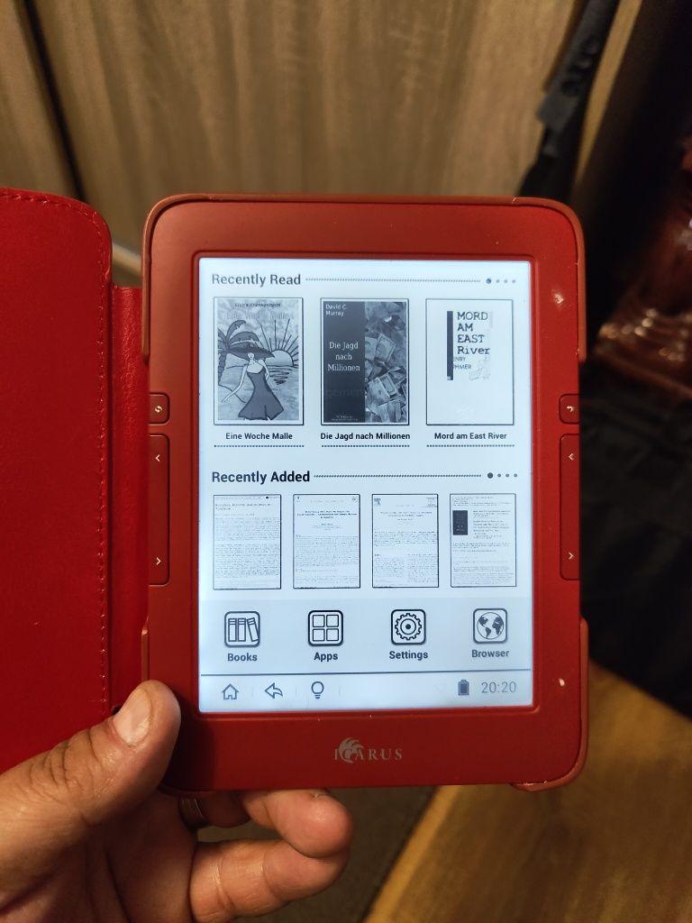 Vând ebook reader Kobo Icarus Ilumina 2 HD roșu  E653