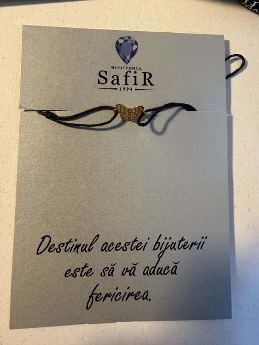 Bratara aur cu fluturas