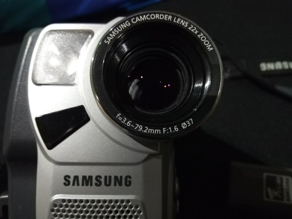 Camcorder NTSC/PALout 8mm Samsung SCL 906 HI 8