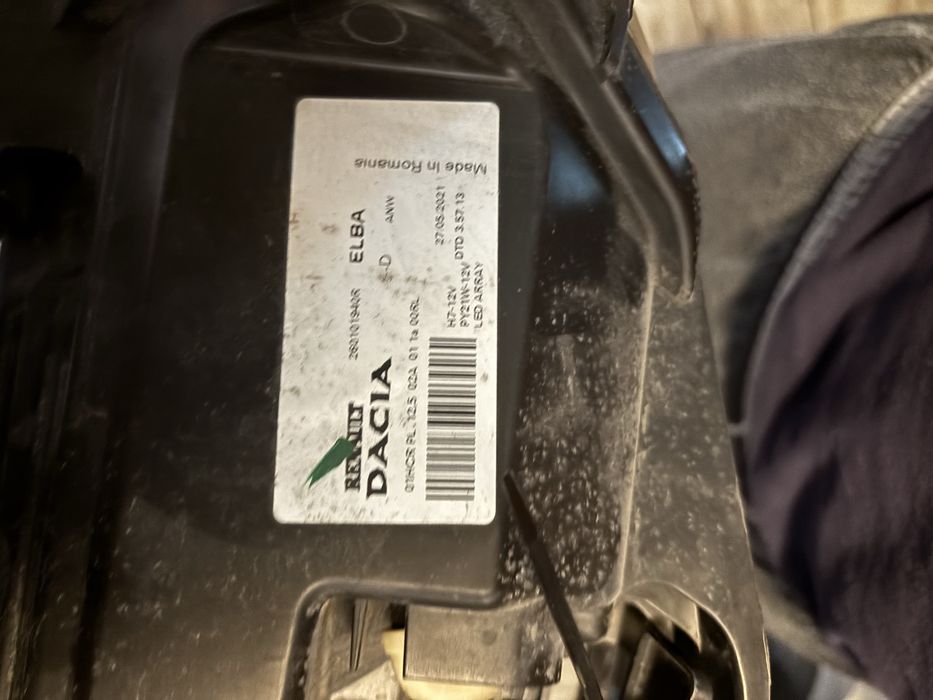 Far dreapta Dacia Logan III