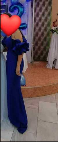 Синя Дълга рокля