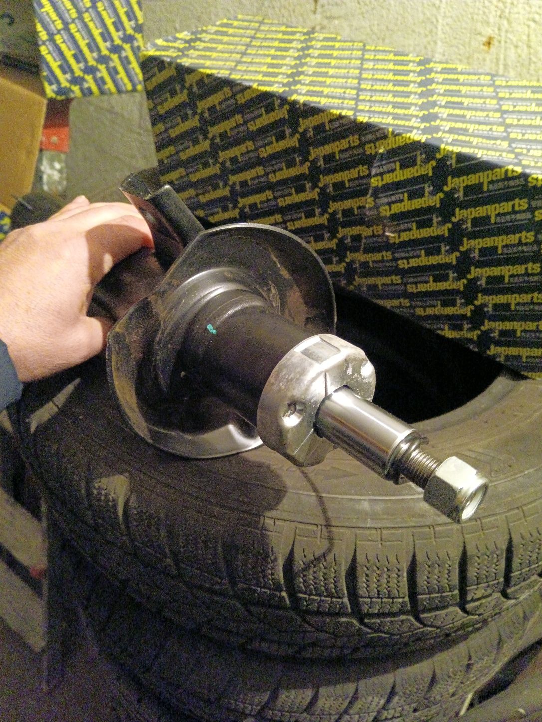 Амортисьори за шкода октавия1.9 105c