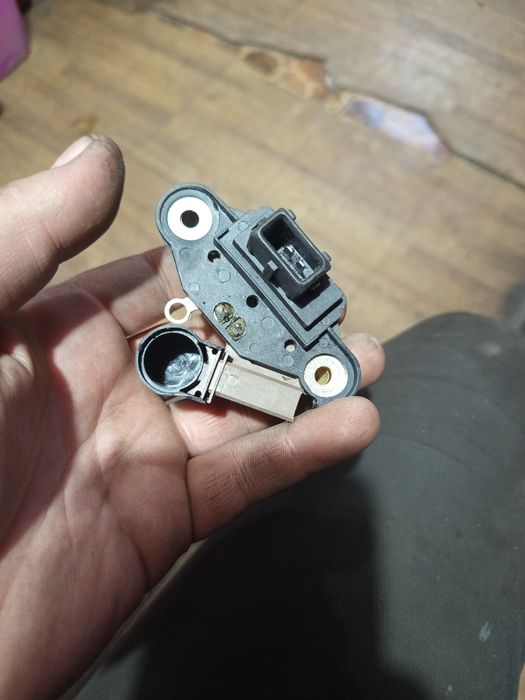 Регулятор напряжения на бмв