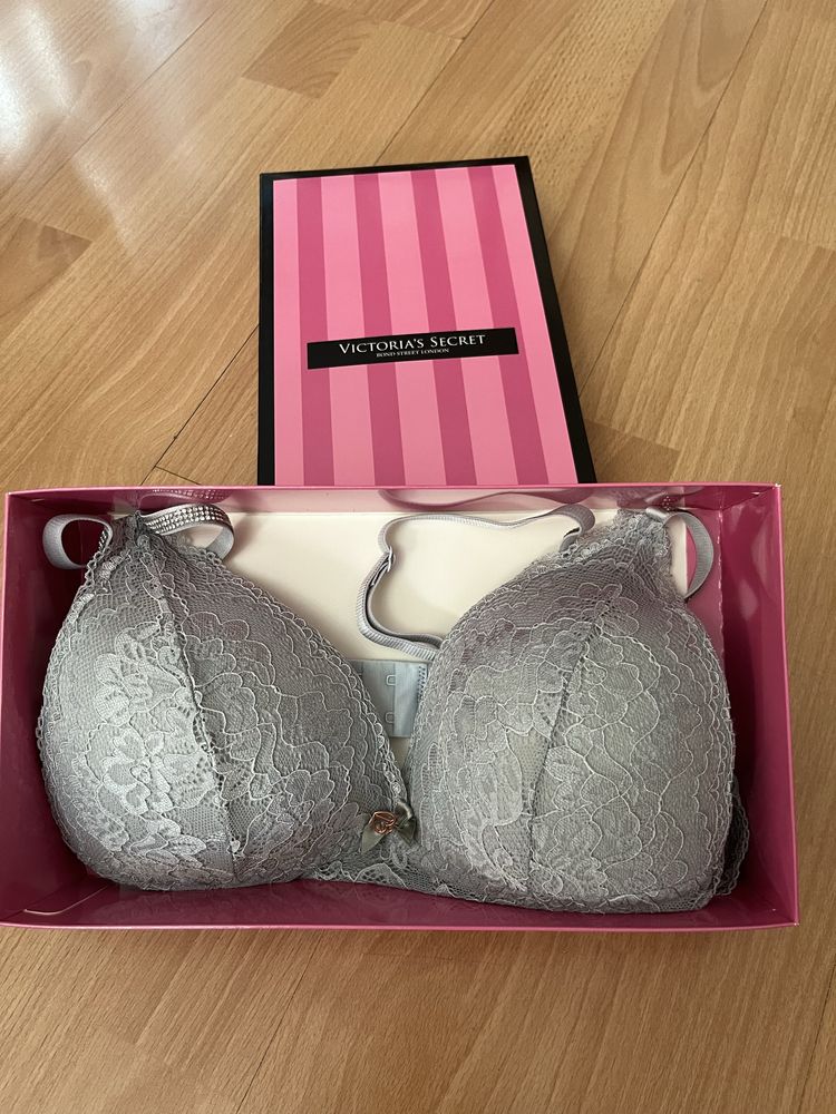 Victoria Secret  Victoria Secret VS