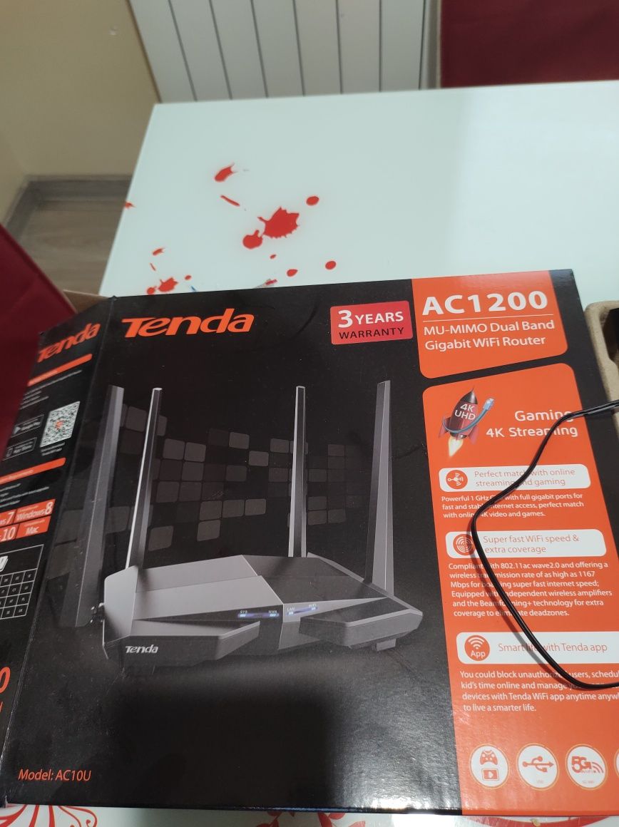 Router wireless Tenda AC10U