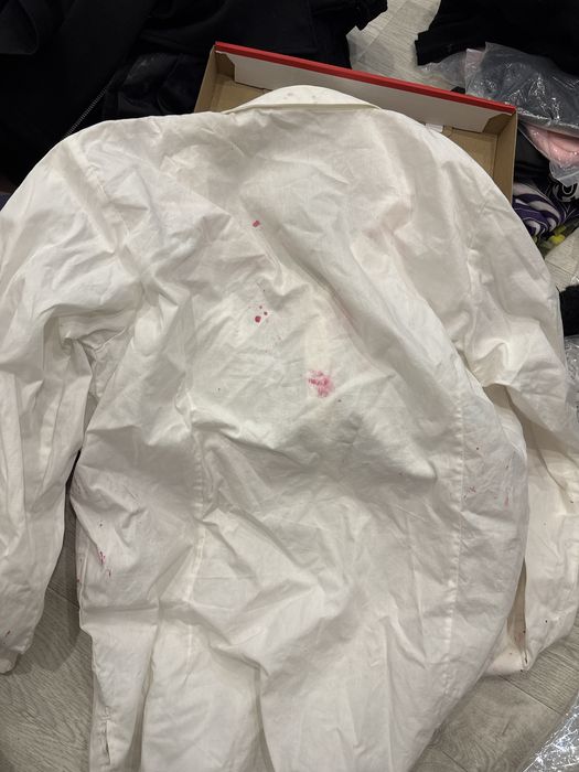 Перука + риза цената е за двете