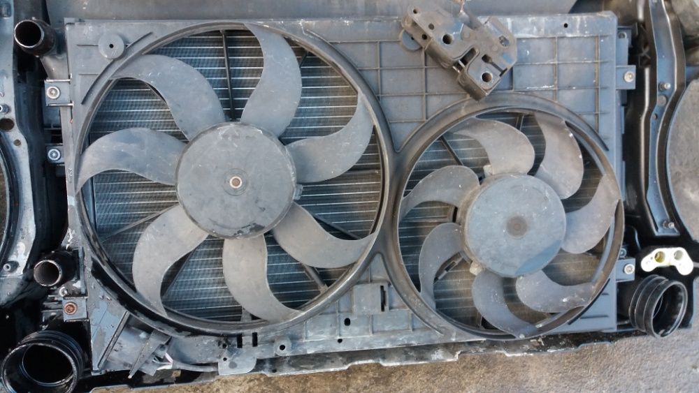 Radiator apa radiator ac intercooler ventilatoare vw touran2006
