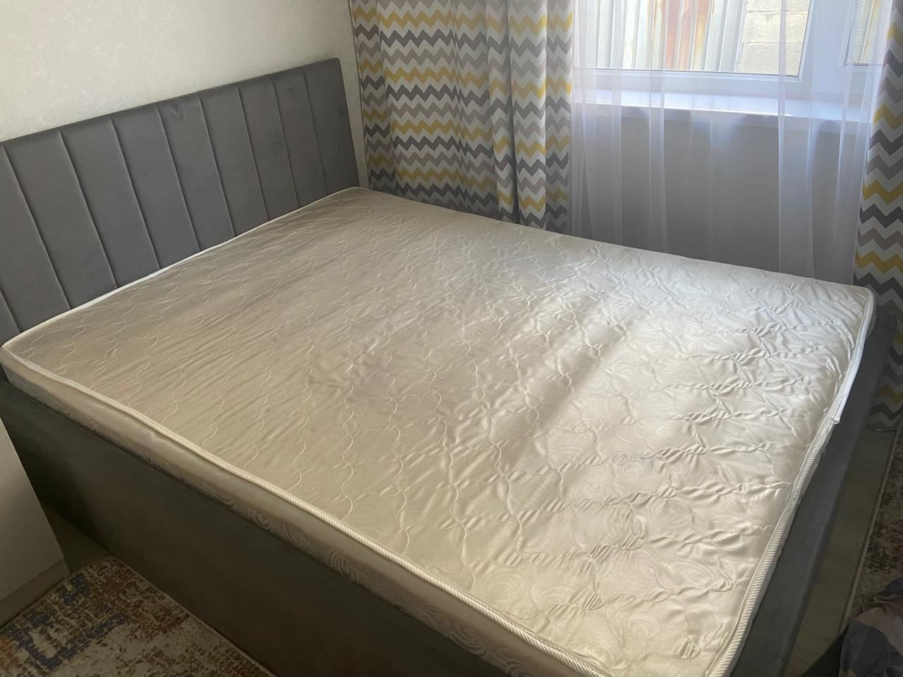 Продам двухспальную кровать